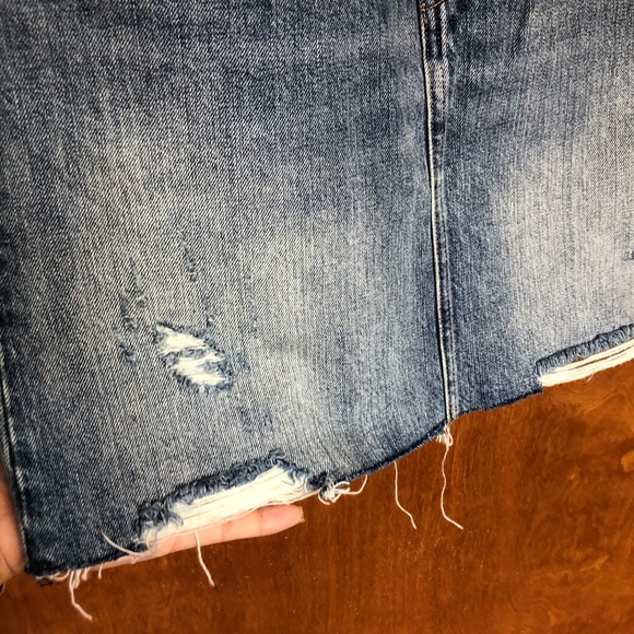 Levi’s distressed Denim Mini Skirt - Picture 7 of 7